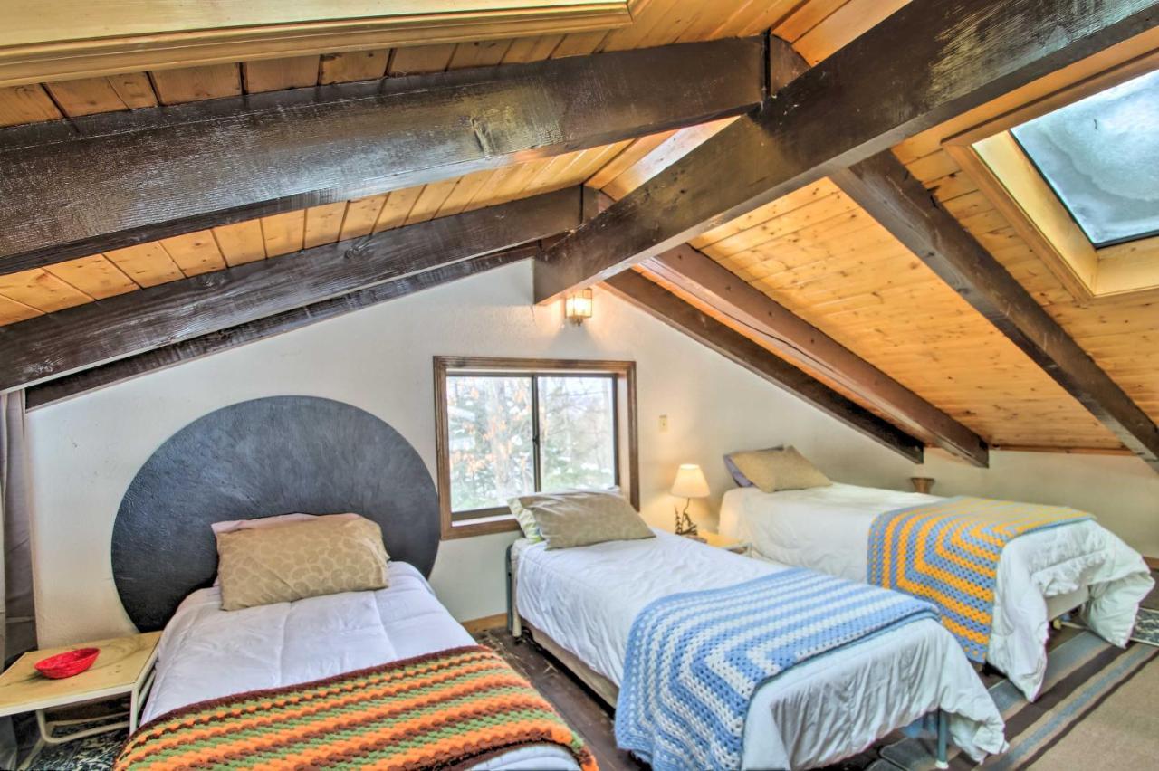 Swiss-Style Chalet With Fireplace - Near Story Land! Bartlett Kültér fotó
